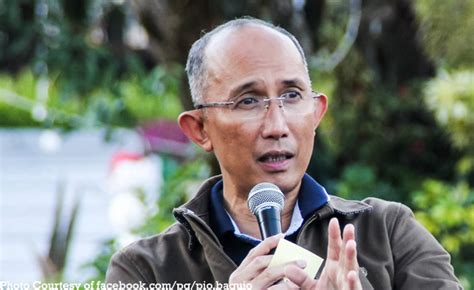 Magalong to return as Baguio mayor .